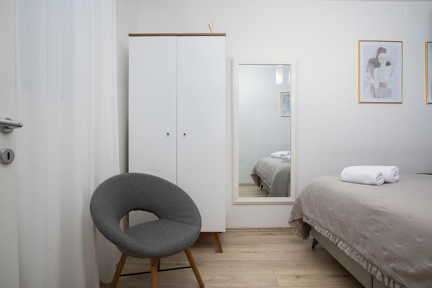 Elegant Apartment Next To Arena Пула Екстериор снимка