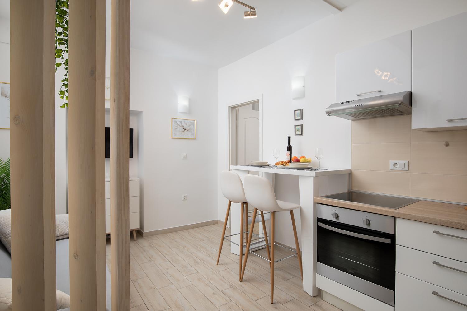 Elegant Apartment Next To Arena Пула Екстериор снимка
